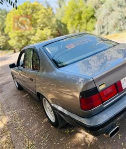 بی ئێم دەبڵیو سیریەس 5